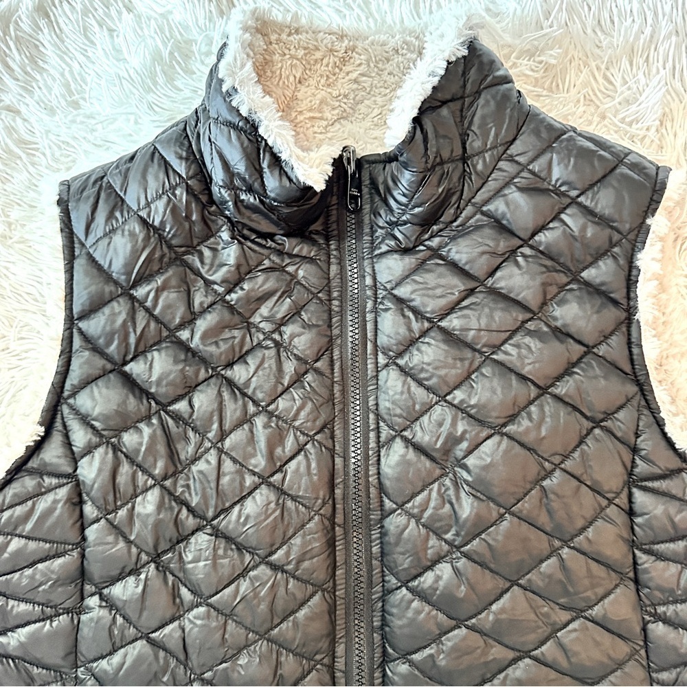 Steve Madden Quilted Puffer Vest Black Faux Sherpa Lined Women’s XL - Picture 13 of 15